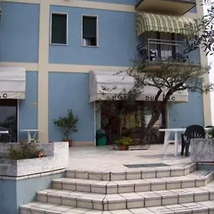 2* Hotel Du
