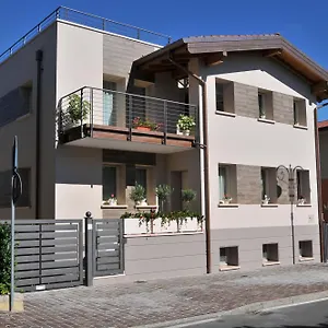 Nocleg ze śniadaniem Vieulif, Moniga del Garda