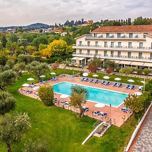 4* Hotel Paradiso